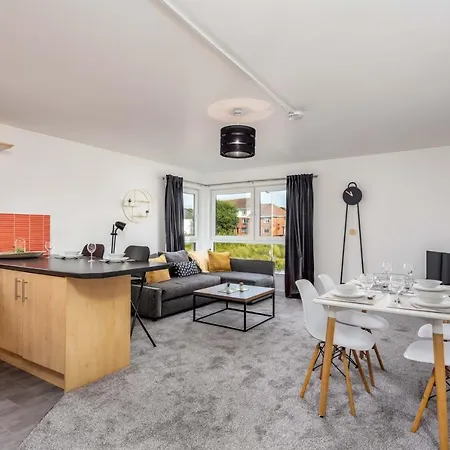 Walker Suite No82 - Donnini Apartments Kilmarnock Esterno foto